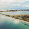 Kamperen tussen zee en fjord op de Drejby Strand Camping in Sønderjylland, Denemarken