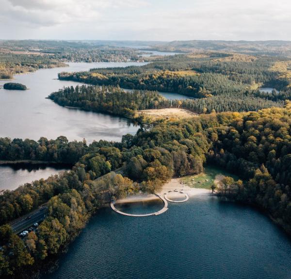 Ontdek het merenhoogland en de Infitiny Bridge in de Aarhus regio