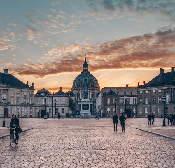 Amalienborg at dusk